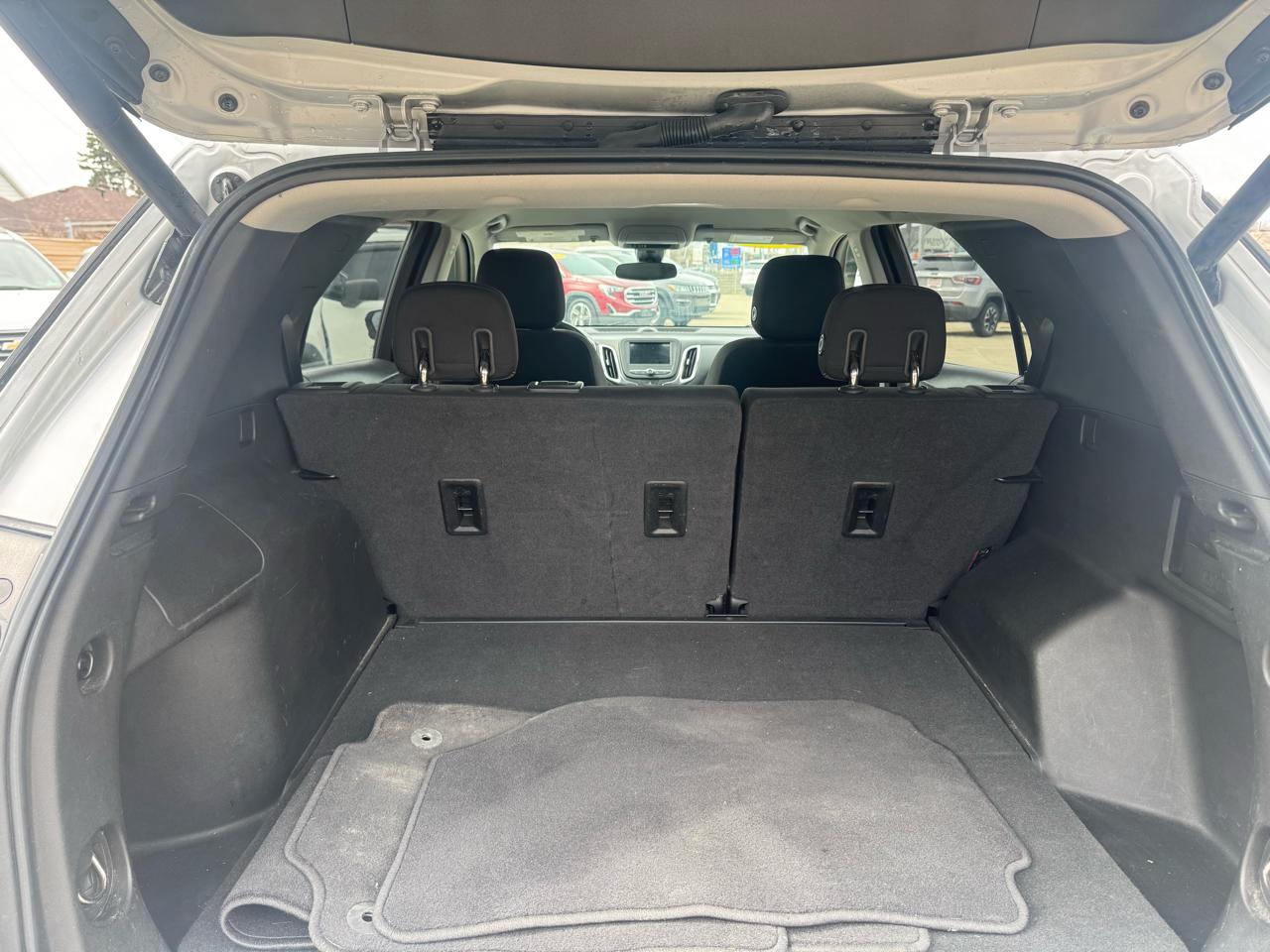 2019 Chevrolet Equinox 2FL - Photo 11